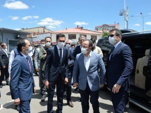 İçişleri Bakan Yardımcısı Çataklı depremden etkilenen köyleri ziyaret etti