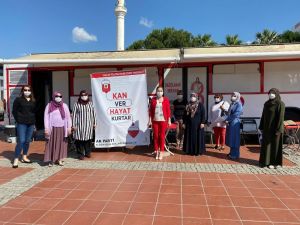 AK kadınlardan kan bağışı etkinliği