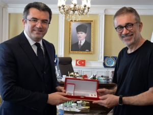 Ünlü yönetmen Nuri Bilge Ceylan, Erzurum Valisi Okay Memiş’i ziyaret etti