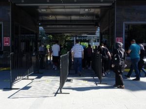 Milyonlarca öğrencinin eğitim hayatını ilgilendiren YKS’nin ikinci oturumu AYT başladı