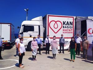 Kaymakam Yücel’den kan bağışına destek