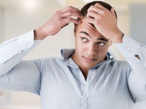 Saç ekimi öncesi greft sayısı vermek doğru değil