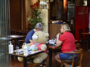 "Yeme içme sektöründeki tüketicilerin yüzde 50’si endişeli ama umutlu"
