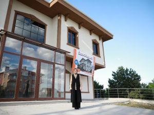 Bebek Kütüphanesi gün sayıyor