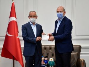 İçişleri Bakanı Soylu, İdlib için 10 briket ev daha bağışladı