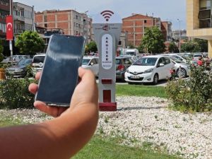 Akhisar Belediyesi’nden ücretsiz internet hizmeti