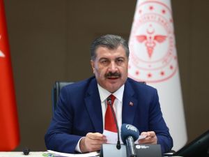 Sağlık Bakanı Koca: “Hastalığın gündemden düşmesi mevcut şartlarda mümkün görünmüyor”