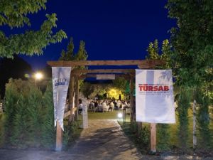 Bölge acenteleri, KUTO’nun düzenlediği yemekte bir araya geldi