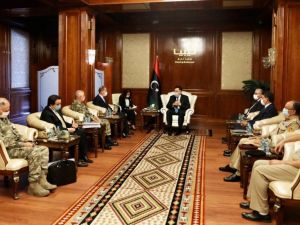 Bakan Akar, Libya Başbakanı Serrac ile görüştü