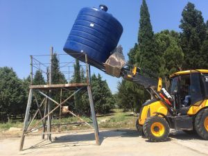 Saruhanlılı çiftçiye ilaçlama deposu desteği