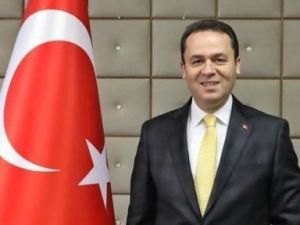 Eryılmaz’ın gidişi belediye personelinde üzüntüye neden oldu