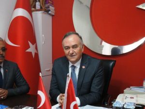MHP’li Akçay, Manisalı çiftçilerin sesi oldu