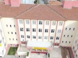 Emet’te lise son sınıflara destekleme ve yetiştirme kursları