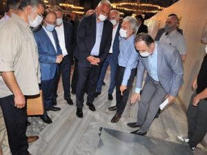 Bakan Ersoy ve Diyanet İşleri Başkanı Erbaş, Ayasofya Camii’nde incelemelerde bulundu