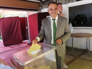 Salihli İYİ Parti’de Ulvi Murat Tunca güven tazeledi