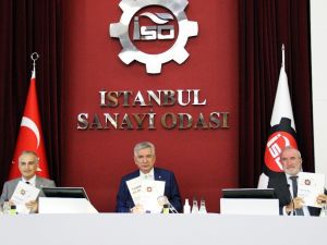 “Sanayi sektörü moralle yoluna devam ediyor”