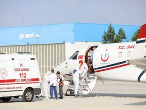 Kırgızistan’da korona virüse yakalanan 4 kişi Türkiye’ye getirildi