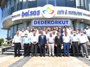 AK Parti istişare toplantısı düzenledi