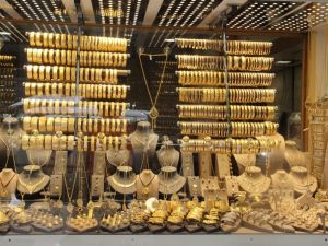 Kuyumcular altının geleceği hakkında kararsız