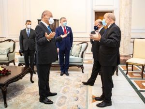 Fransa Dışişleri Bakanı Le Drian, Irak Cumhurbaşkanı Salih ile görüştü