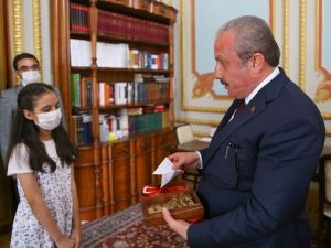 Bağışta bulunan küçük öğrenciye Meclis Başkanı Şentop’tan anlamlı hediye