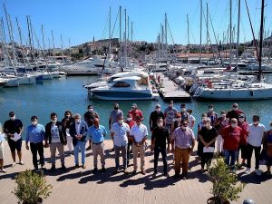 Çeşmeli kursiyerler sertifikalarını aldı