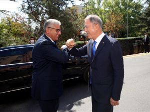 Bakan Akar, Libya İçişleri Bakanı Başağa ile görüştü