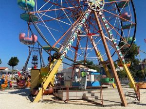 Kuşadası’nda çocuklara 5500 adet ücretsiz lunapark bileti dağıtılıyor