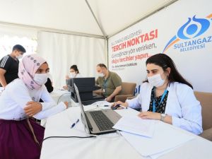 Sultangazi Belediyesinden LGS tercih çadırı