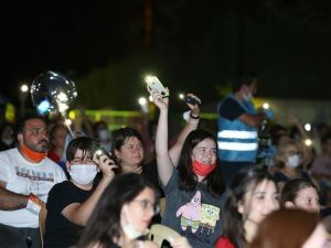 Uzun bir aradan sonra düzenlenen konserde vatandaşlar moral buldu