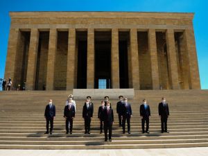 YAŞ üyeleri Anıtkabir’de