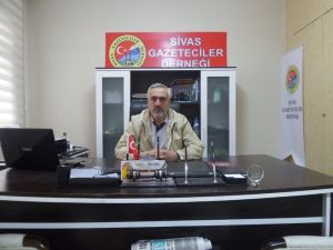 Üngör:"Gazetecilik Meslek Yasası bir an önce hazırlanmalı"