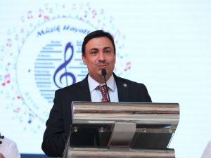 ‘Roman Müzisyenler Büyük Türkiye Orkestrası’ projesinin ilk konseri Ankara’da düzenlendi