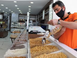 Esnafın ’41 kere maşallah’ dediği leblebiler dünyaya ihraç ediliyor