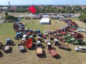 Silivri’de çiftçiye ücretsiz çuval çuval tohumluk arpa dağıtıldı
