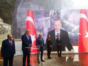 Cumhurbaşkanı Erdoğan: “Ortodoks vatandaşlarımız Sümela Manastırında restorasyon döneminde ara verilen Meryem Ana Ayinini gerçekleştirebilecek”