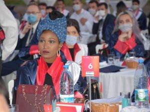 YTB’den uluslararası öğrenciler için mezuniyet töreni