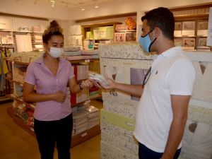 Kuşadası Belediyesi korona virüs önlemlerine ara vermeden devam ediyor