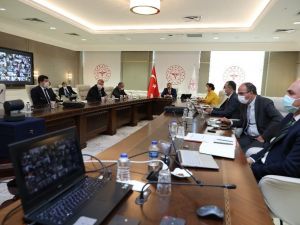 Sağlık Bakanı Koca il müdürlerine bayram talimatları verdi