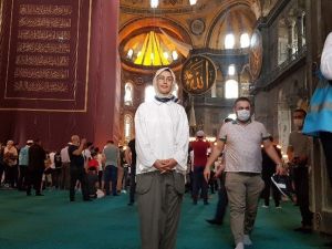 “Minberdeki desenler geometrik bir yapıya uygun çizildi”