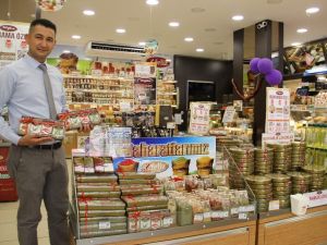 Etlerin daha lezzetli olması için tonlarca baharat hazırlandı