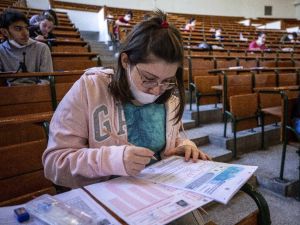 Büyükşehir’den üniversite adaylarına tercih desteği