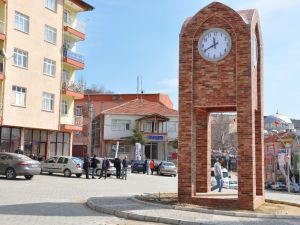 Simav’da 3 ev karantinaya alındı