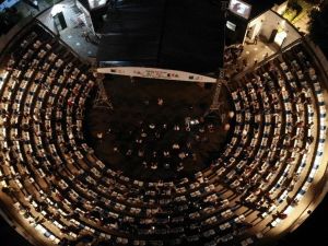 Kadıköy’de sanat, açık havada sanatseverlerle buluştu