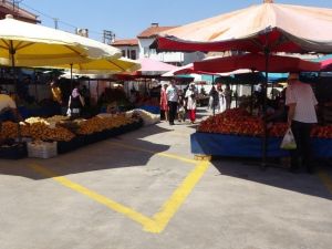 Pazarlarda mahsul artınca fiyatlar düştü