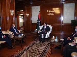 Bakan Çavuşoğlu Libya UMH Başkanı Serrac ile görüştü