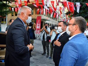 Bakan Ersoy: “Misafirlerimizi güvenli bir ortamda sanatla buluşturmayı hedefliyoruz”