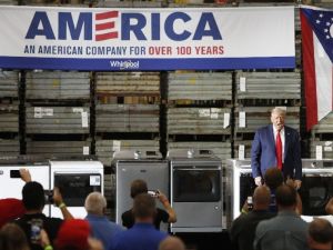 Trump, rakibi Biden’a yüklendi