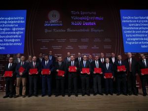 Bakan Kasapoğlu’ndan YKS tercih sürecindeki milli sporculara önemli hatırlatma