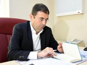 Mavi ışık yansıtan cihazlarda bağırsak kanseri tehlikesi